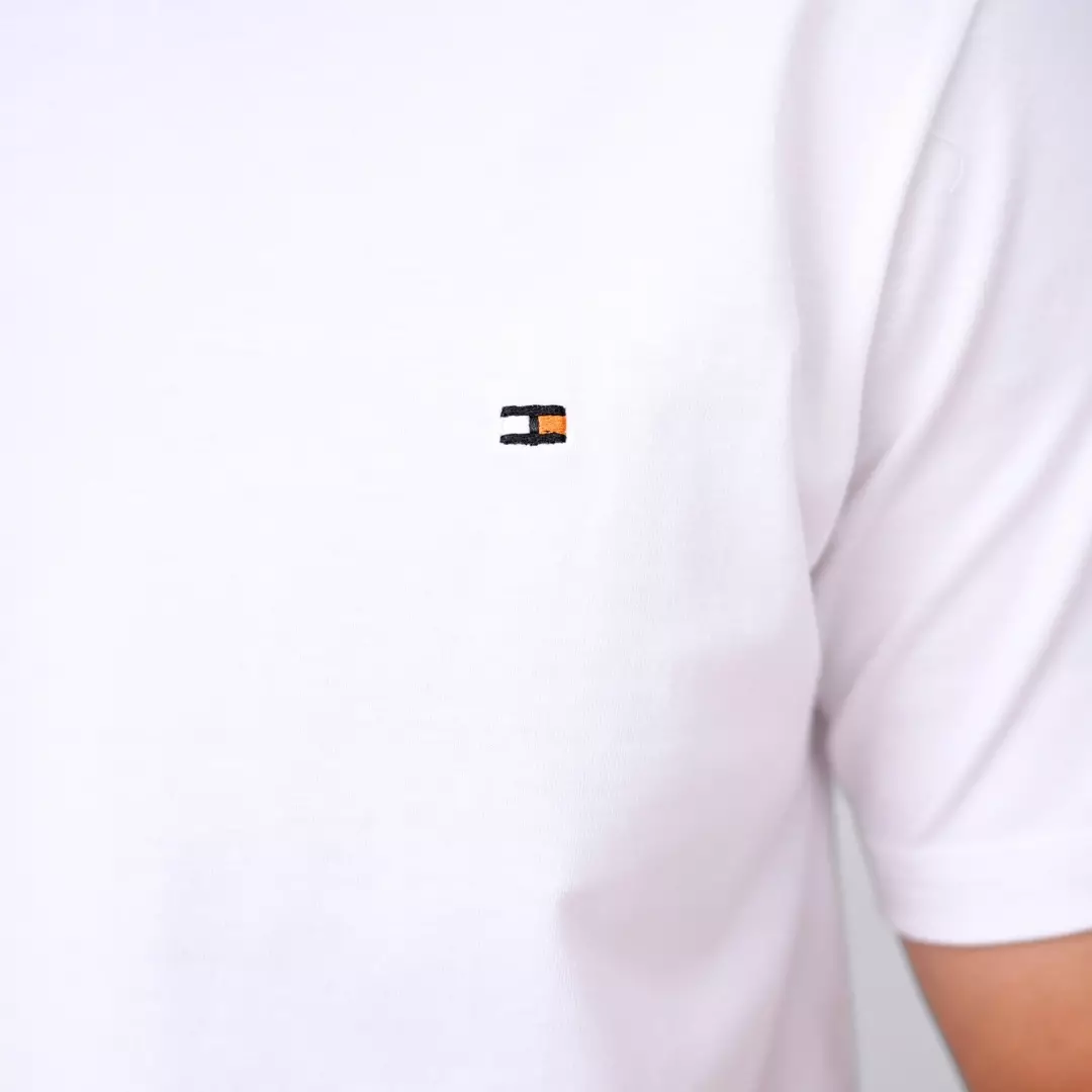 Ryusei Kaos Pria Haruma Basic White
