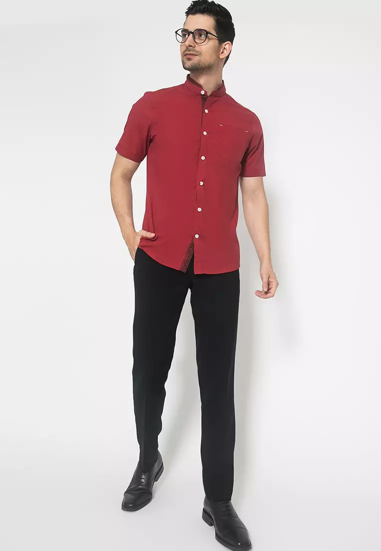 Johnwin - Slim Fit -Kemeja Casual -Kemeja Pria - Kerah Bulat Kotak Polos - Merah