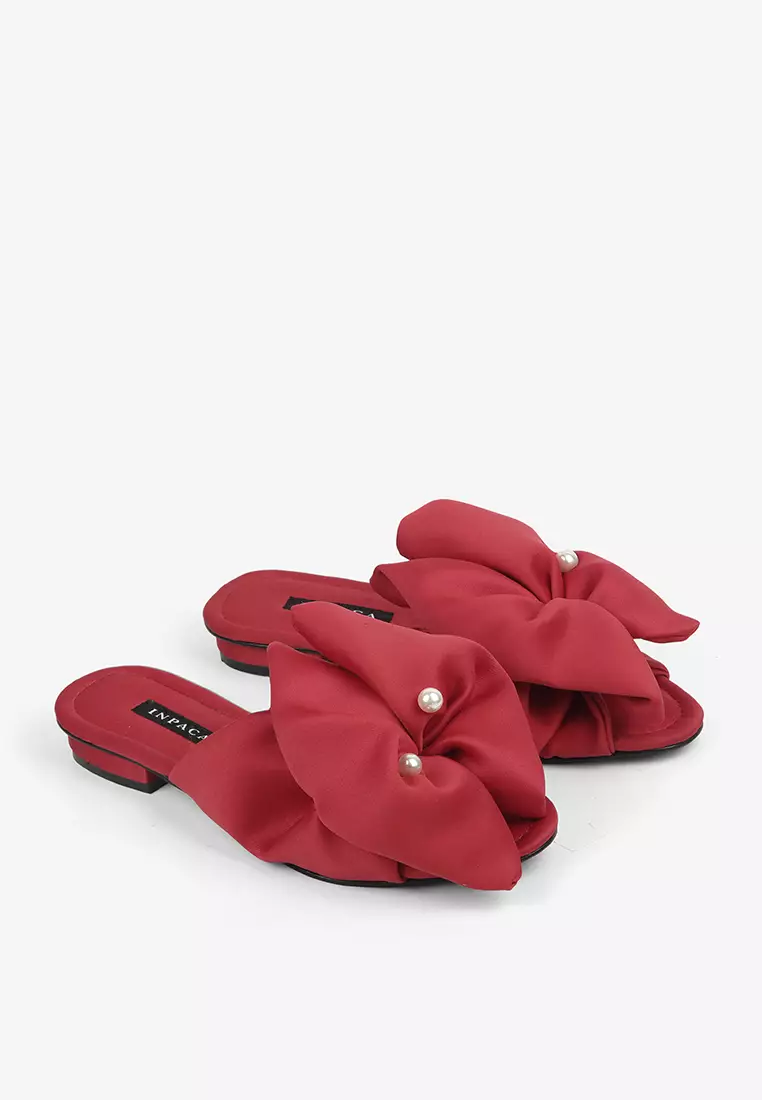 Satin Sandals with Pearl Claudette Red