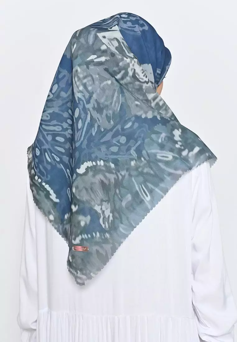 Hijab Segi Empat Monarch Butterfly Navy