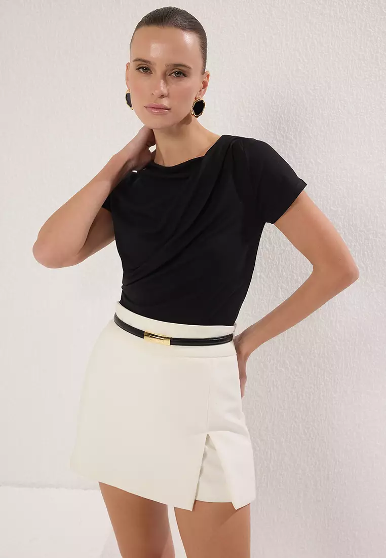 Black Gathered/Draped Detail Fitted Knitted Blouse TWOSS25BZ00278