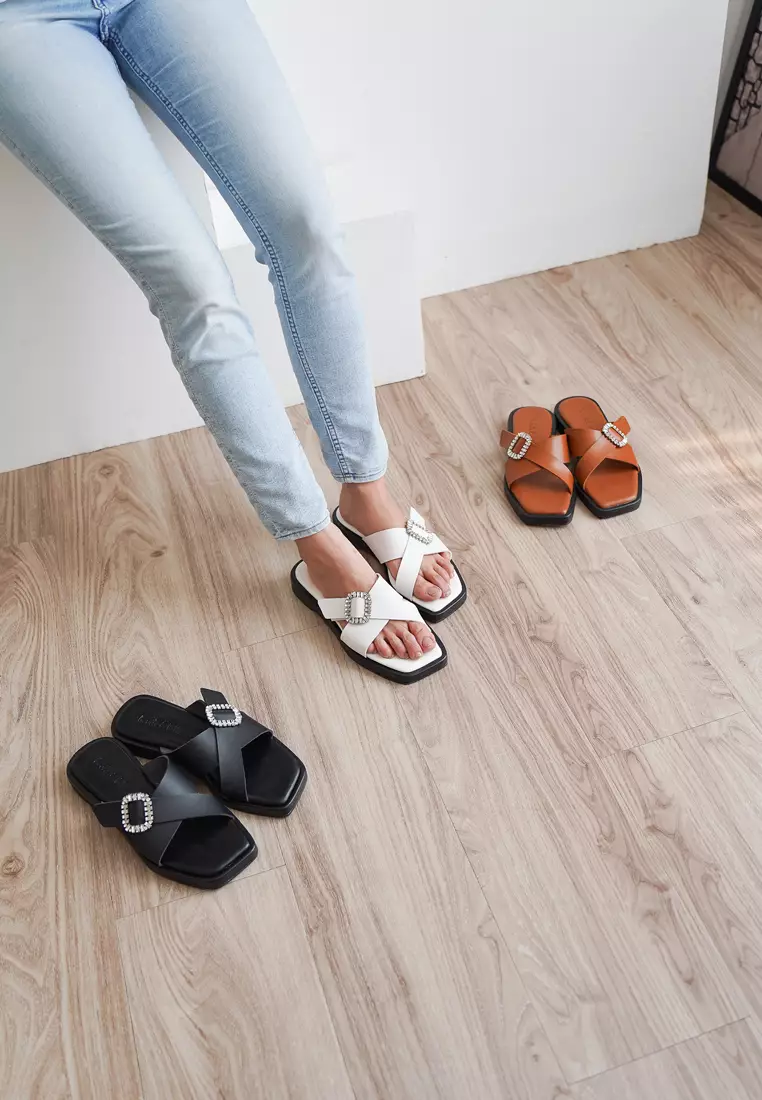 Millie Crystal Sandal Flat Wanita