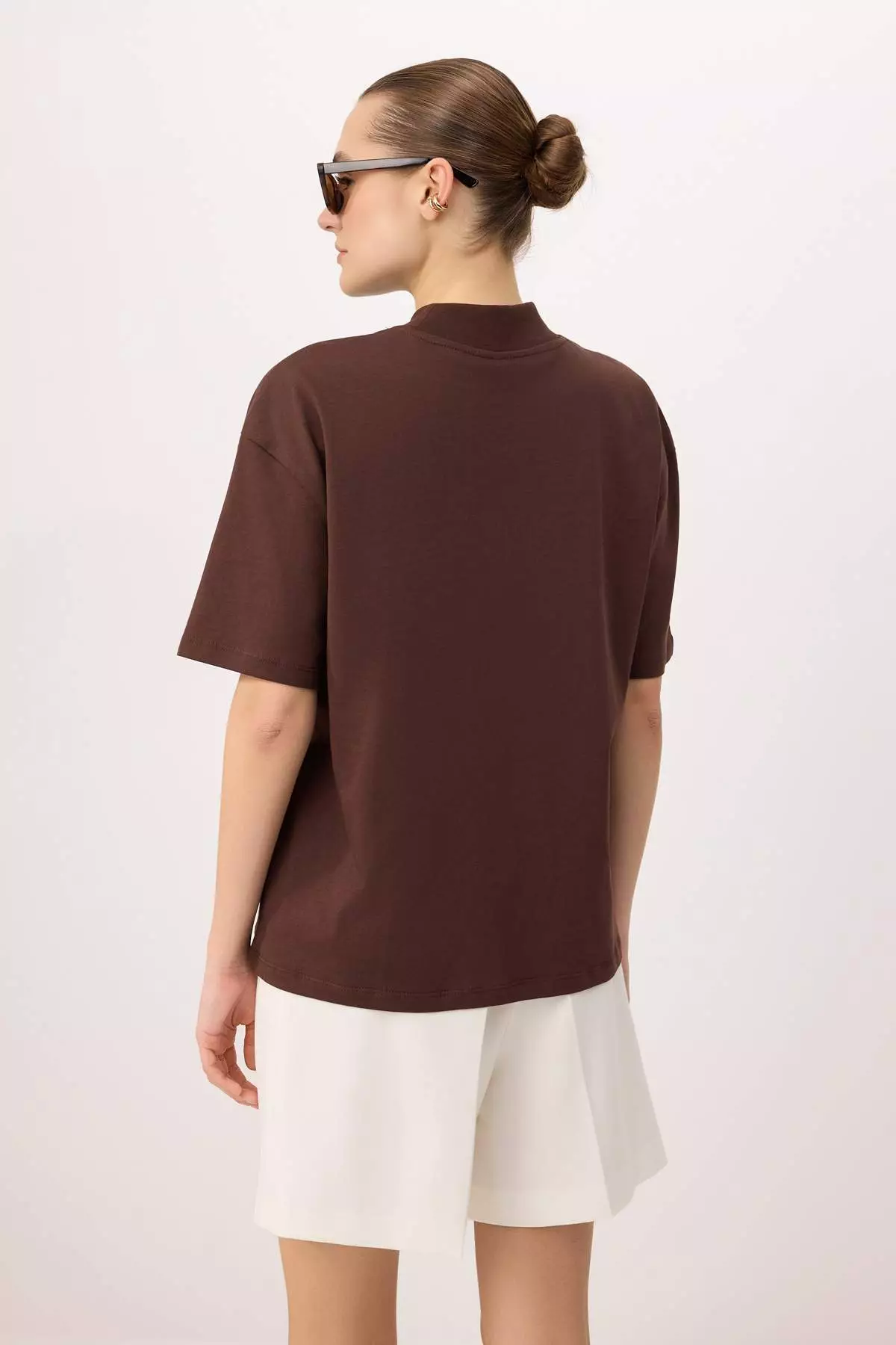 Brown 1% Thick Cotton Stand-Up Collar Three-Quarter Sleeve Knitted T-Shirt Twoss24Ts74