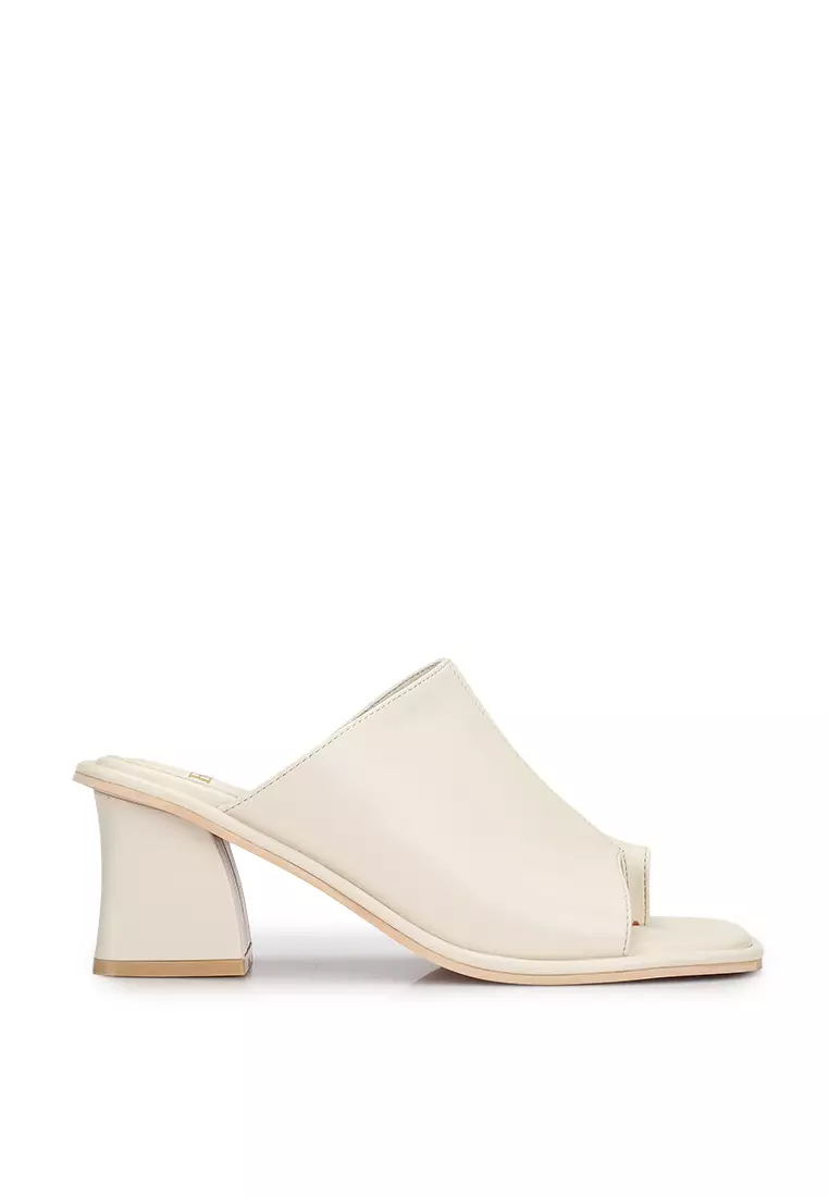Discount on Heather  shoes - SKU: Thong Sandals