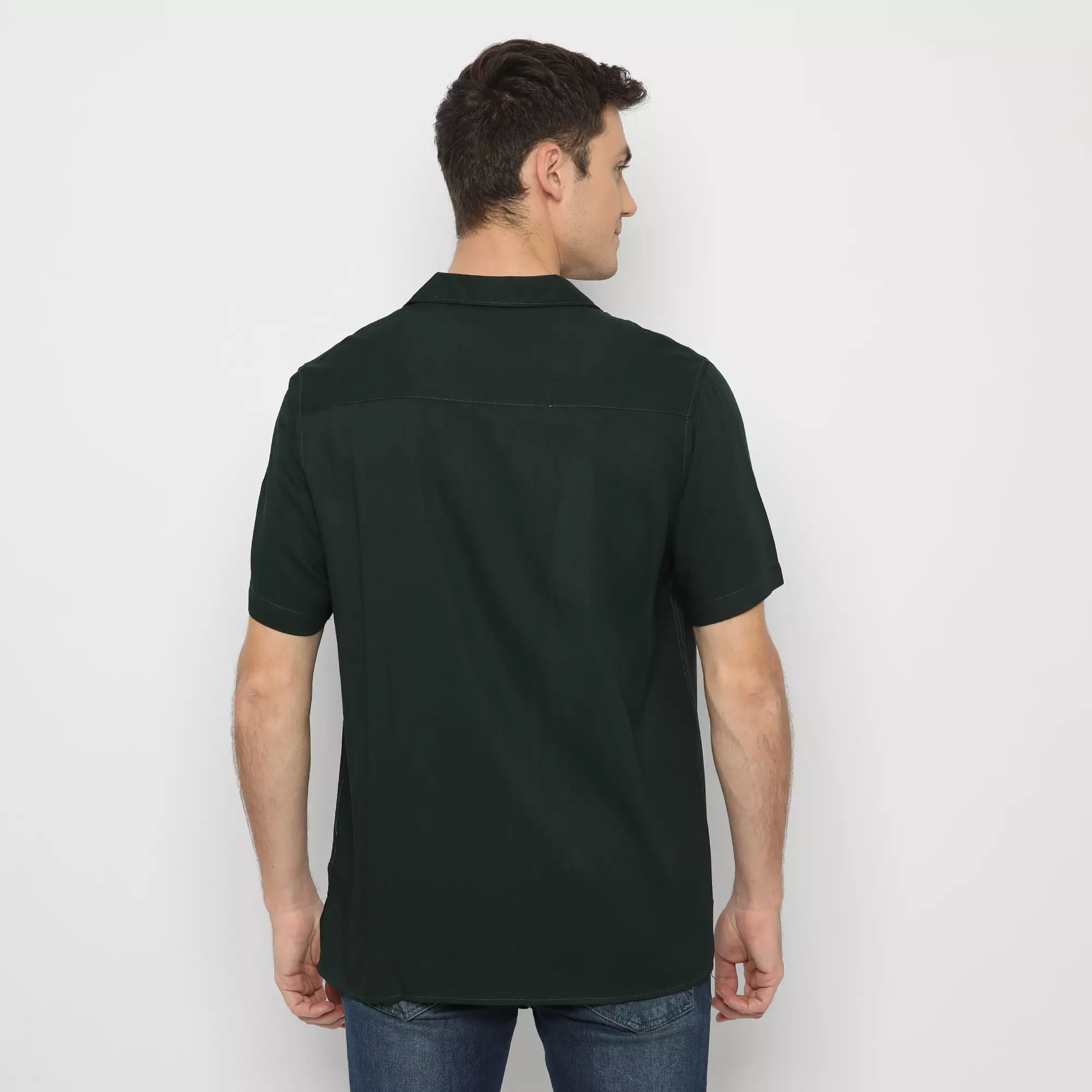 (LAST CALL) Platini Kemeja Polos Pria Kerah Hawai Katun Hijau Botol 73311