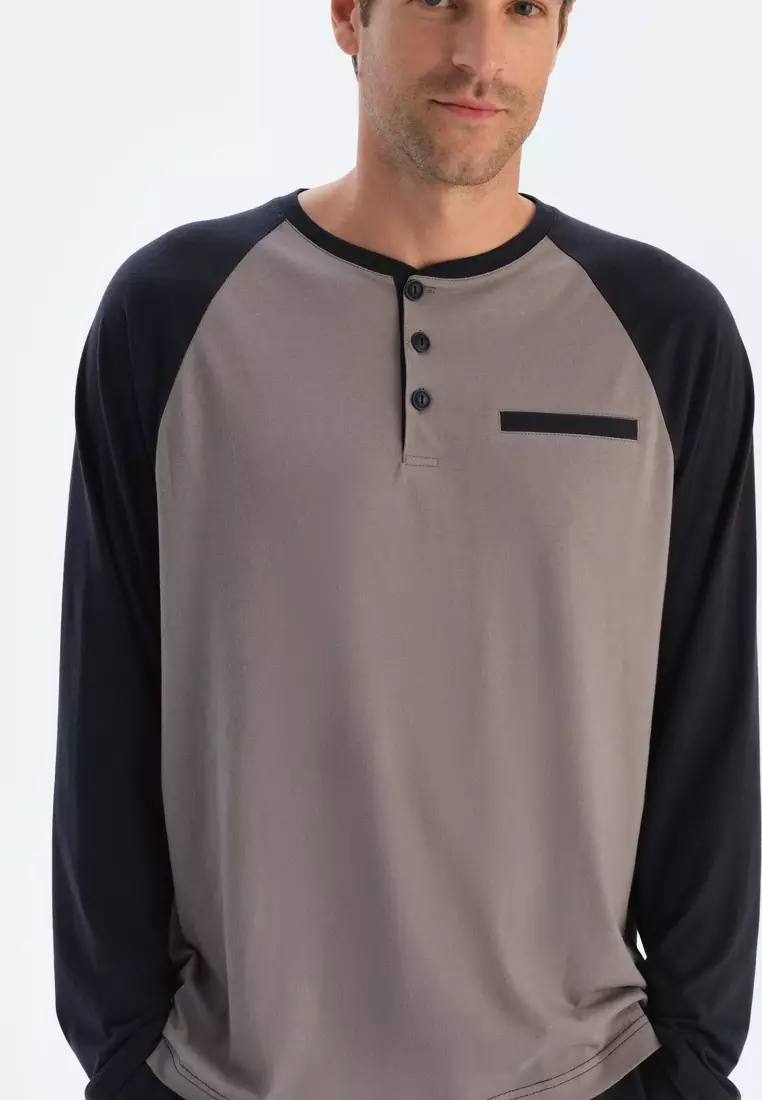 Black T-Shirt & Trousers Set, Crew Neck, Regular Fit, Long Sleeve Sleepwear for Men