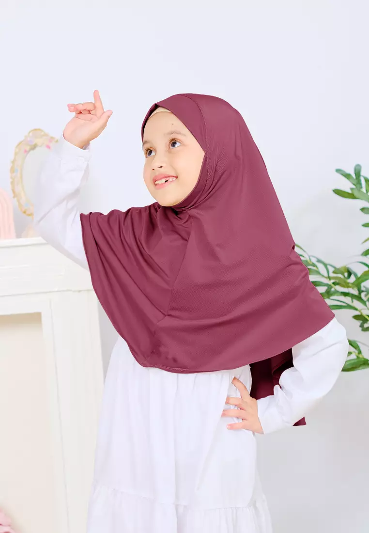 Cotton Bee - Jennaira Bergo Dagu | Hijab Instan Anak Non Pad - L