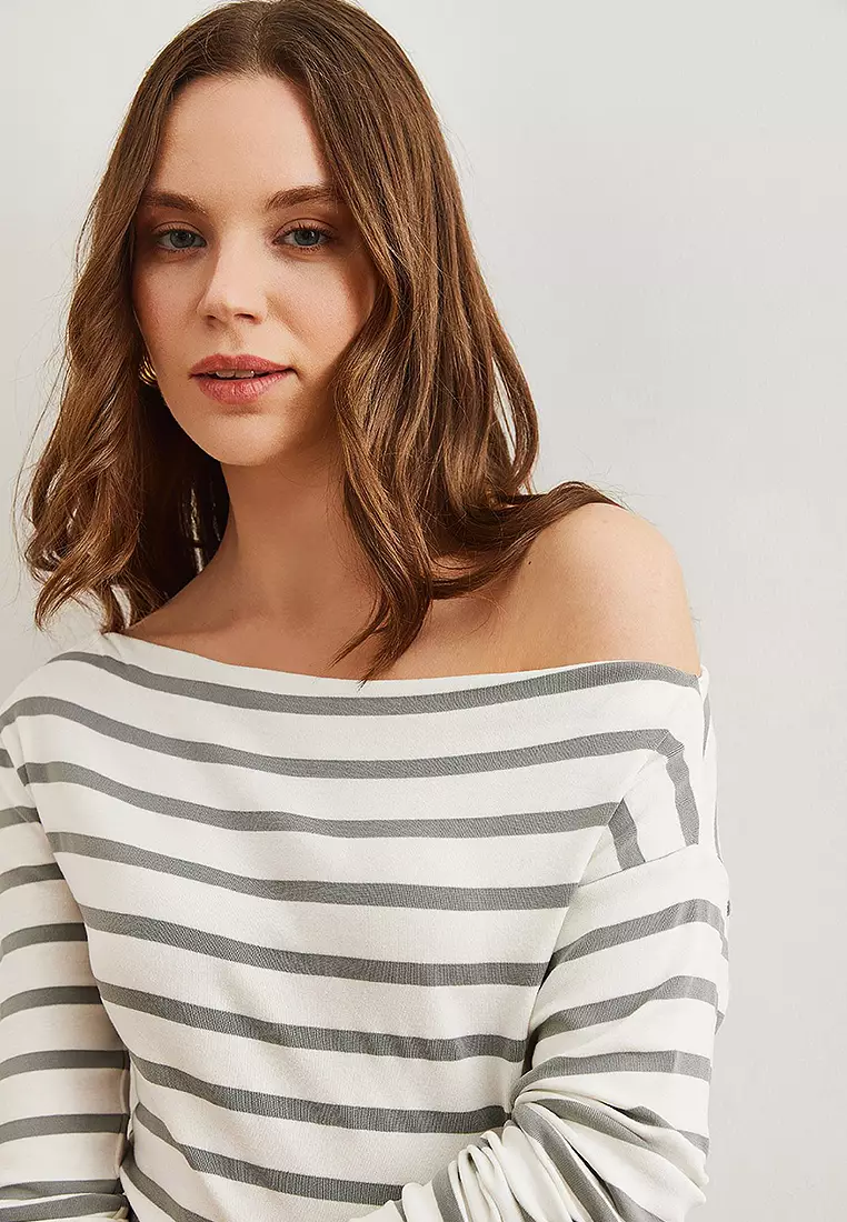 Stripe Boat Neck Flexible Blouse