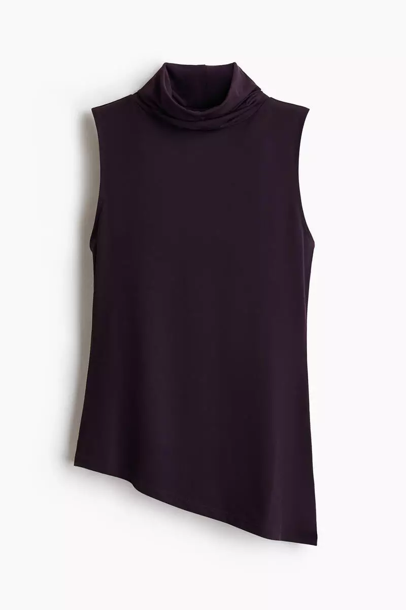 Fitted roll-neck top