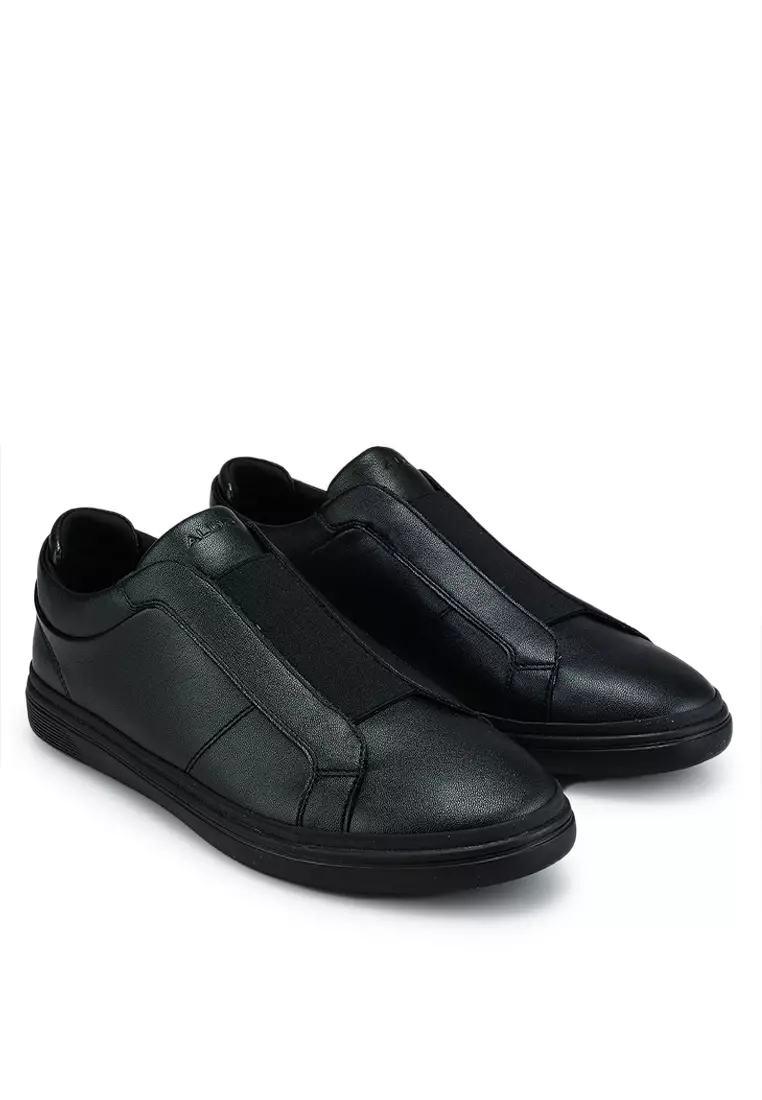 Aros Slip On Sneakers