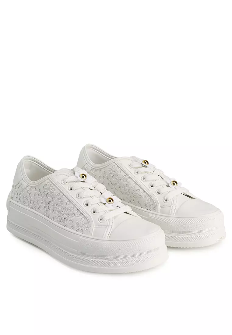 Rayes Sneakers