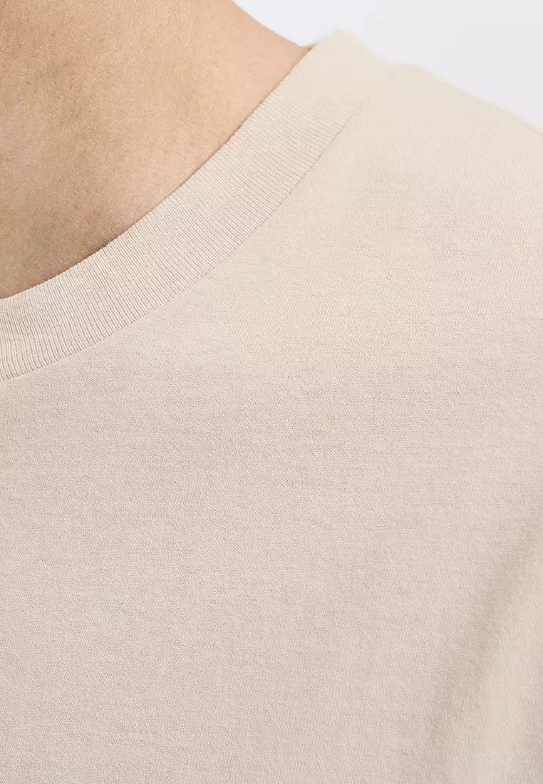 Yuki Crew Neck T-Shirt