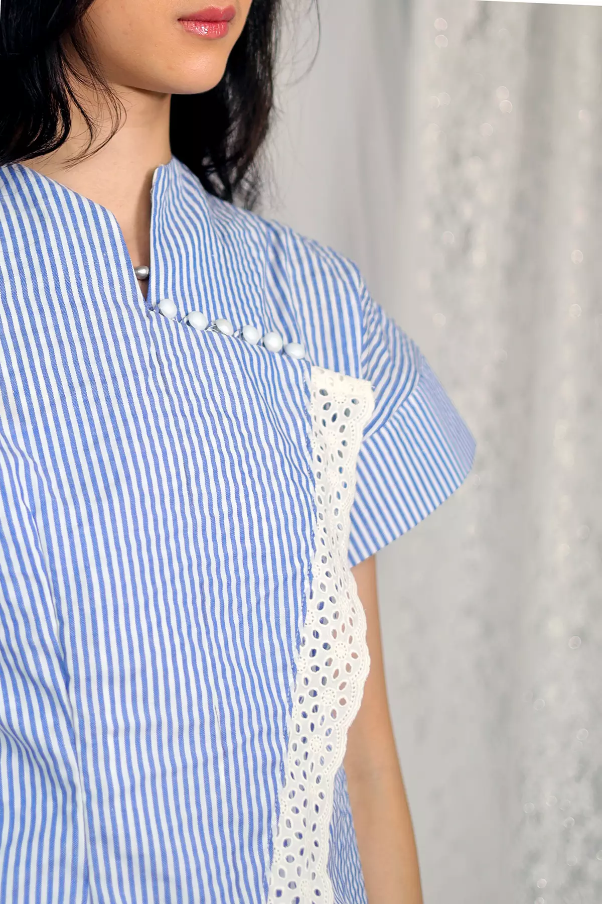 Serodja High Neck Blue Stripes Kebaya Janggan