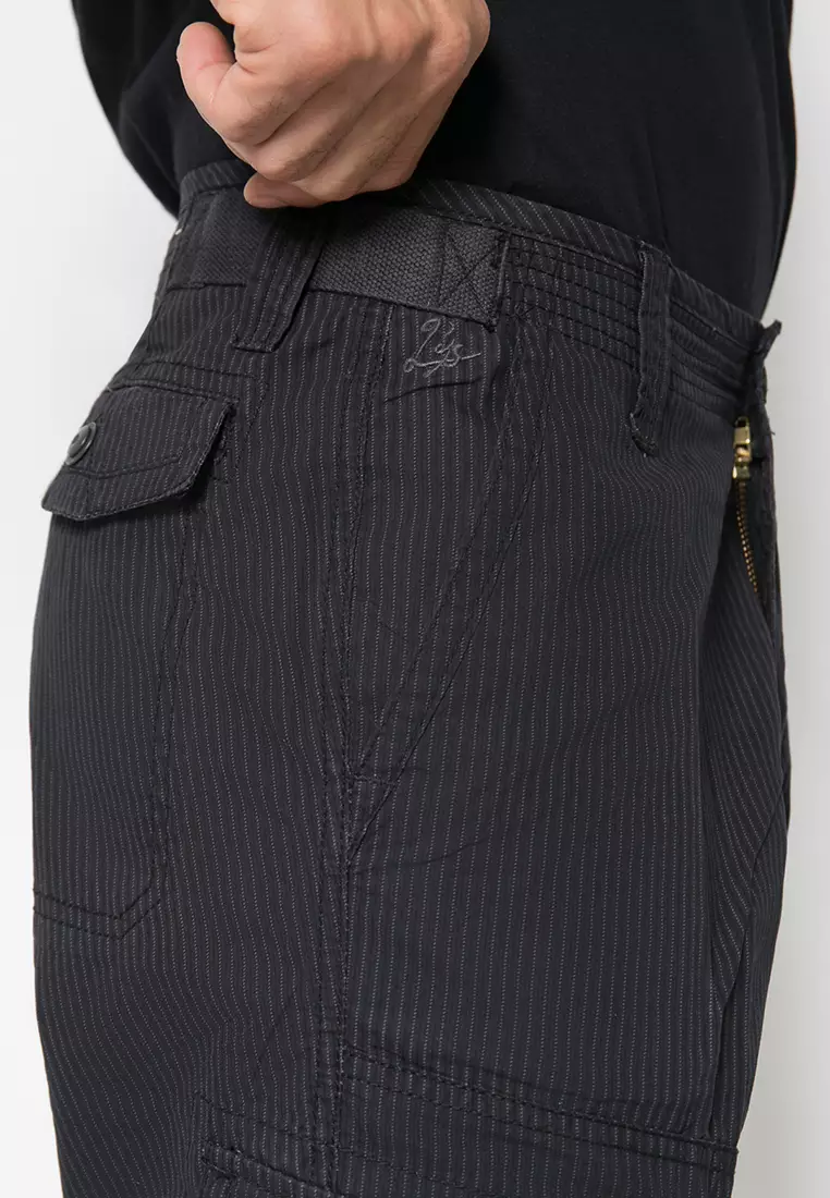 LGS - Celana Casual Capri Pria Motif Garis-Garis Kantong Cargo - LECR.285.248.175.7C