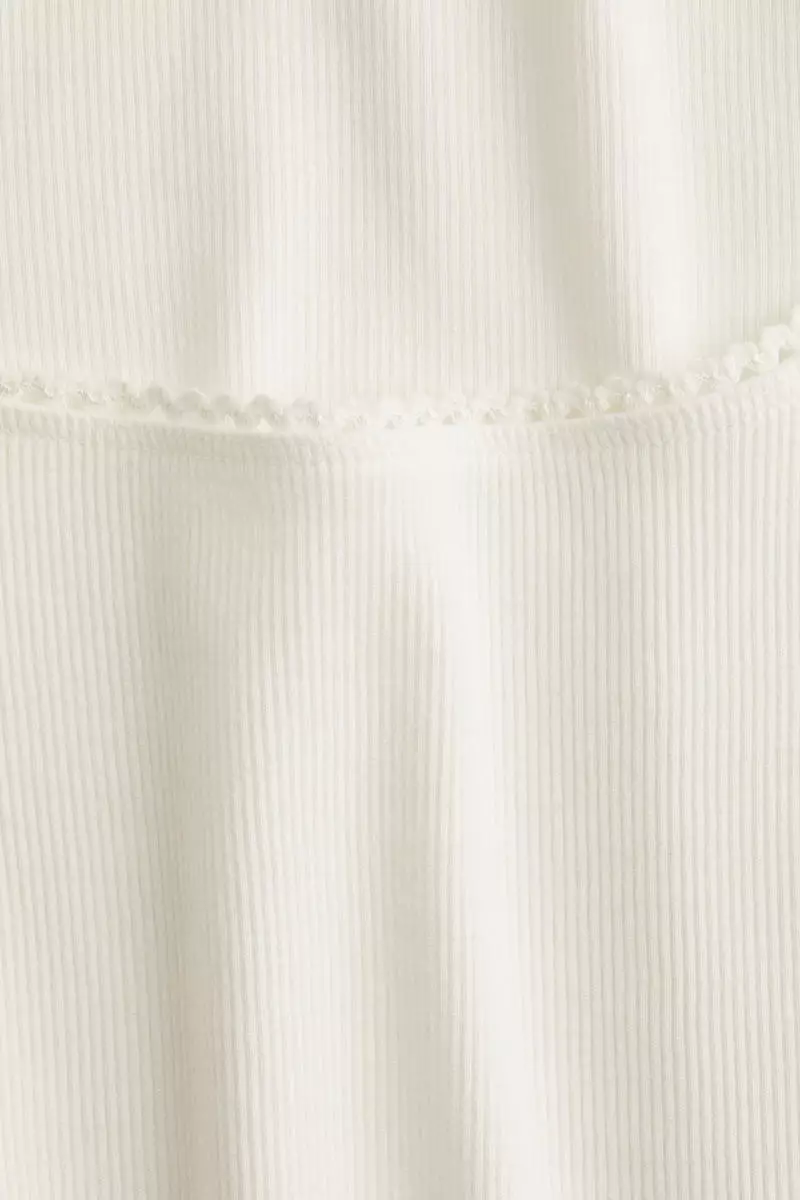Picot-trimmed cotton top