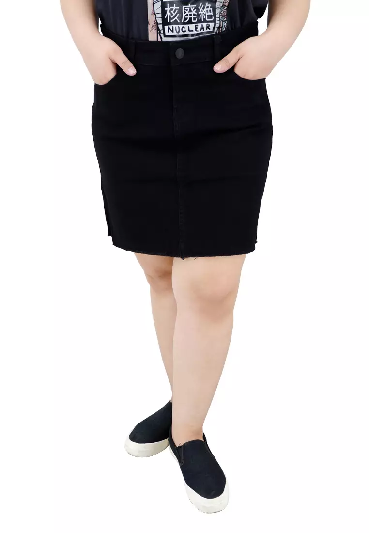 Black denim new arrivals skirt size 22