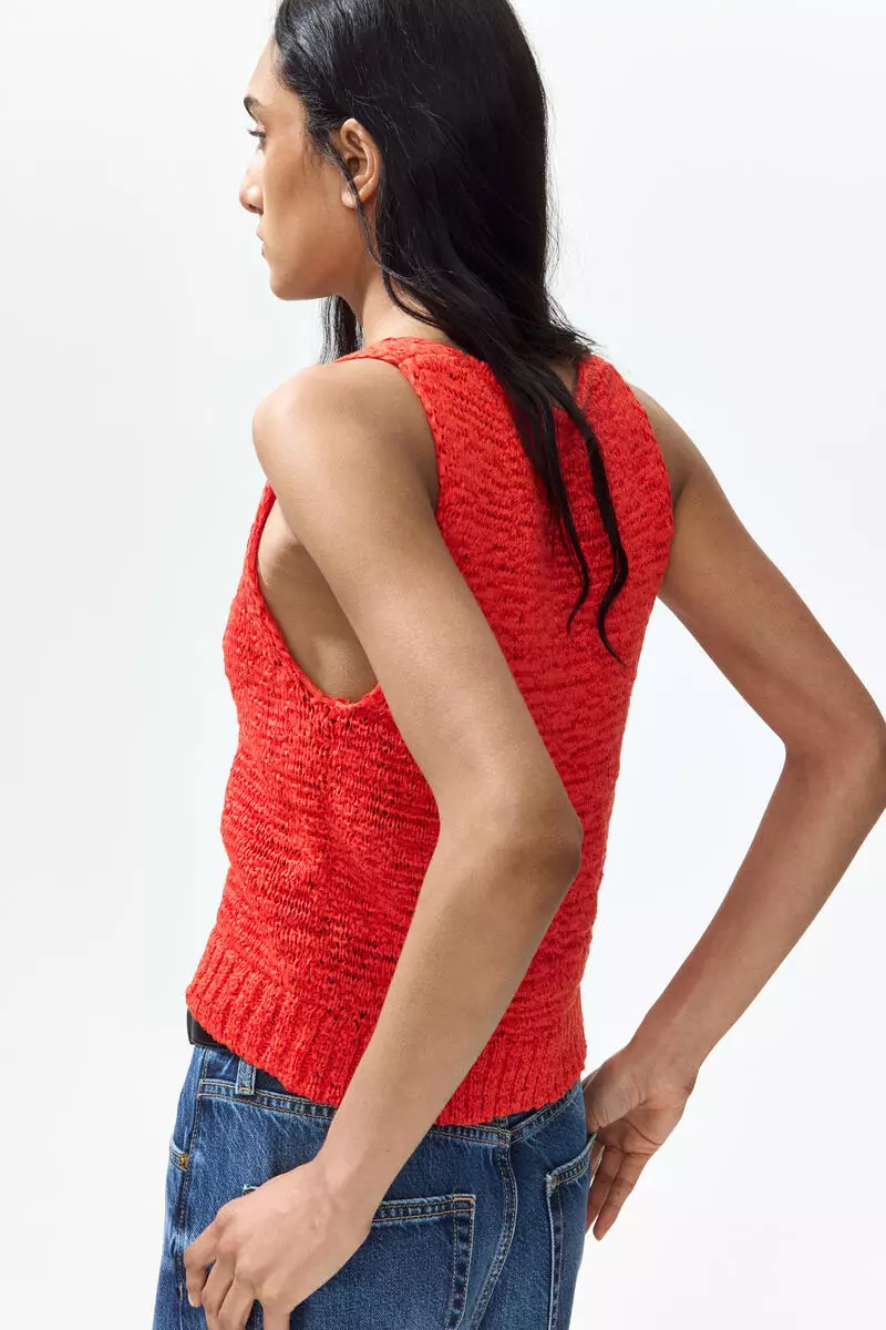 Loose-knit top