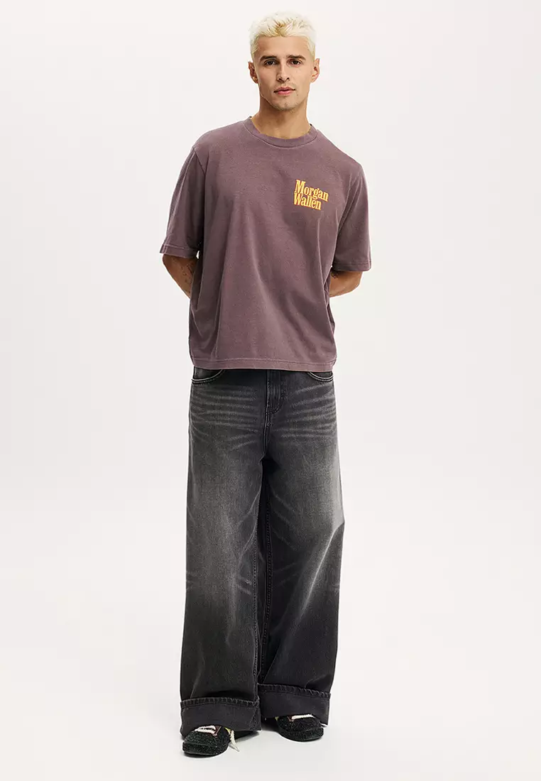 Crop Licensed Dark Oak Tee