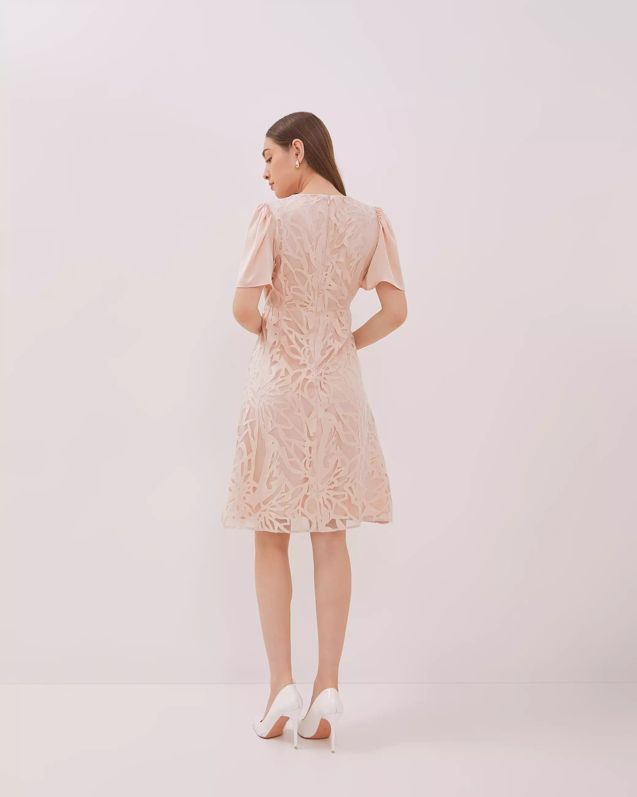 Urban Exchange Ameena Dress White Warna Off-white