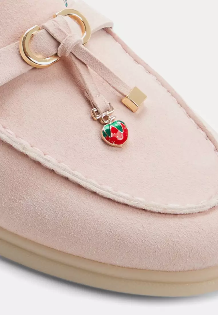 Creras-In Shoes