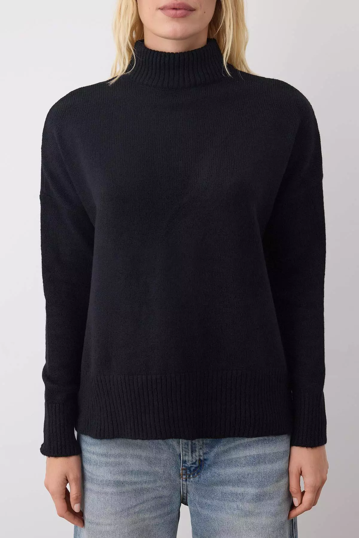 Stand-Up Collar Knitwear Sweater