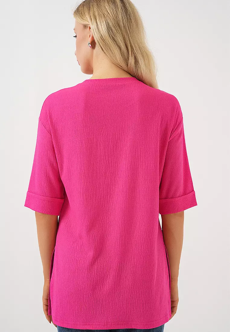 4332 Knitted T-Shirt With Side Slits - Fuchsia