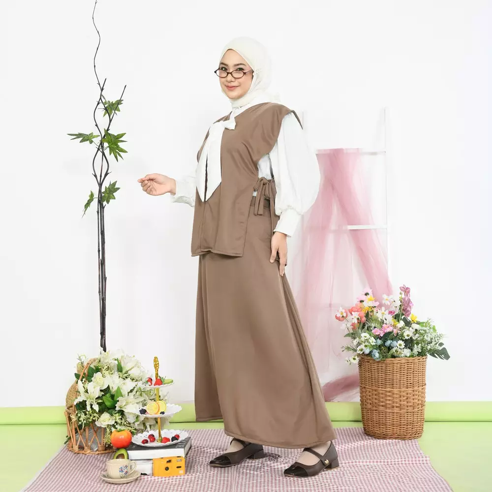 Amari One Set Vest Skirt - Soft Mahogany M19706 R39S4