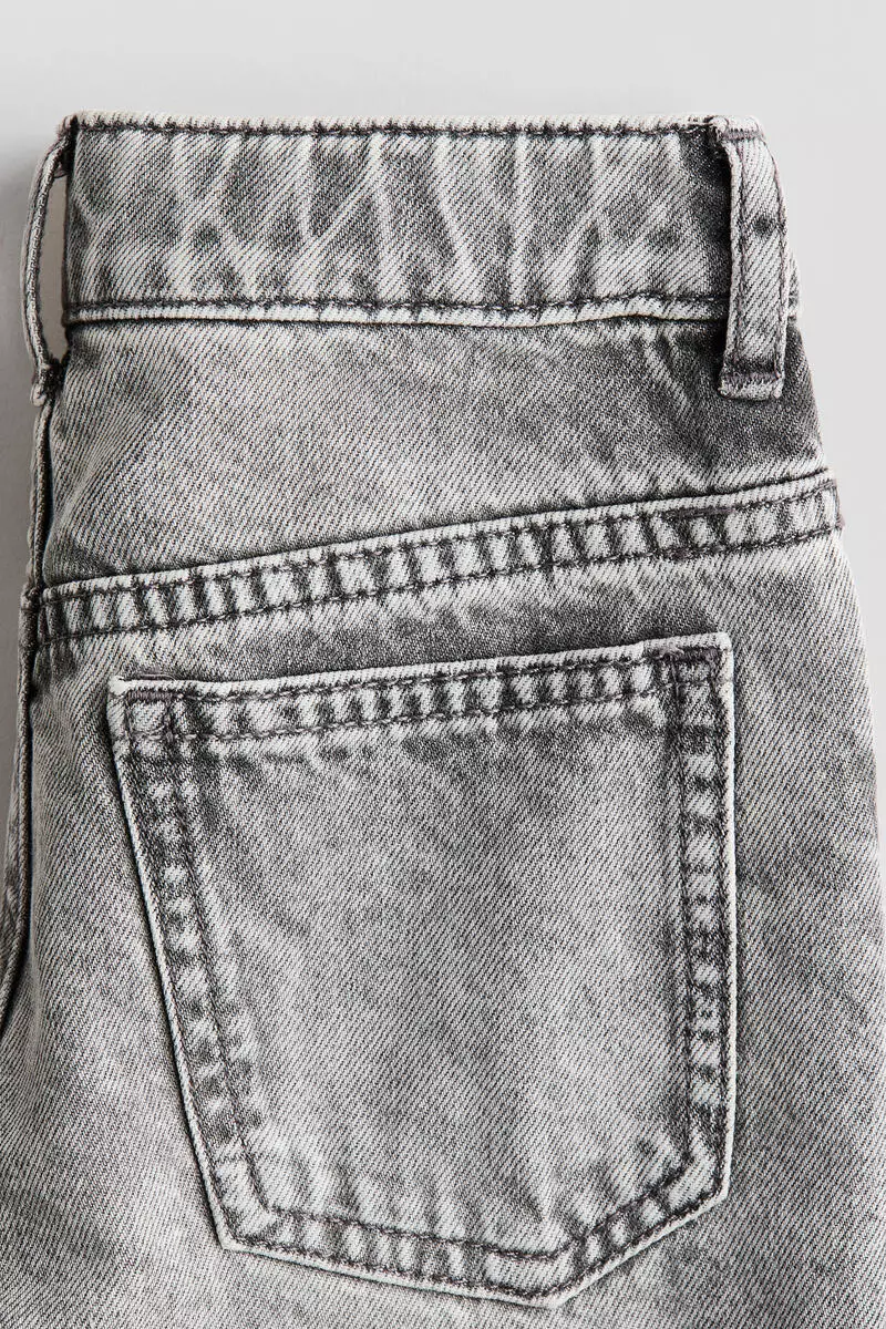 Loose Fit Jeans