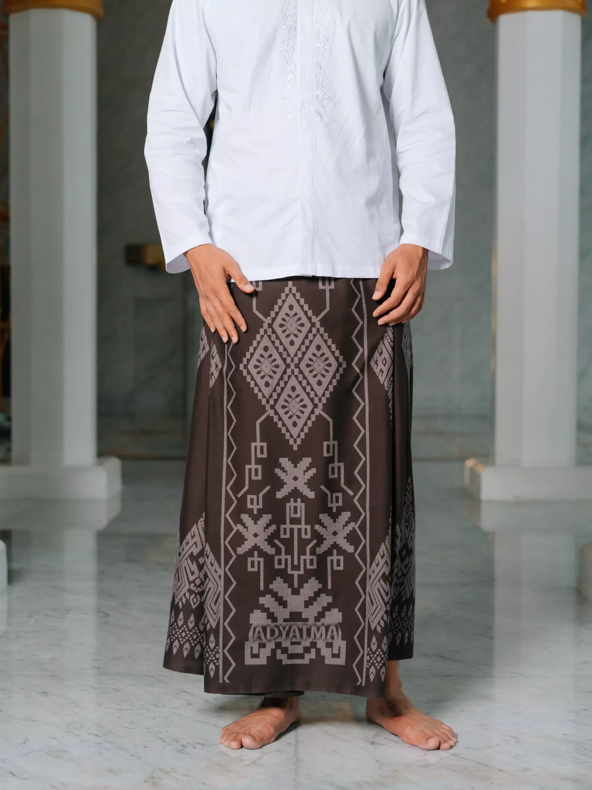 Batik Adyatma Sarung Premium Dark Brown
