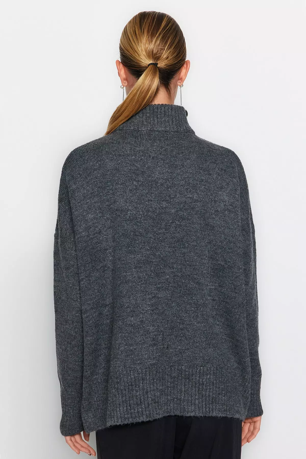 Turtle Knitwear Sweater