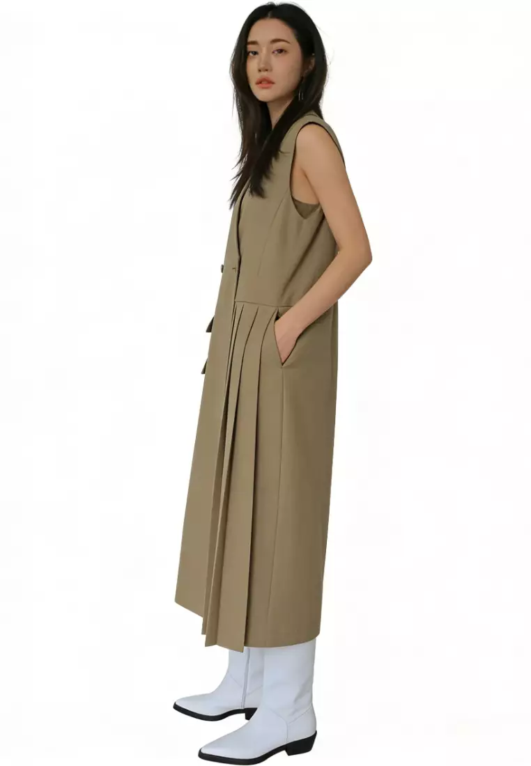 V-Neck Cross Button Pleated Sleeveless Dress CA26031919BE