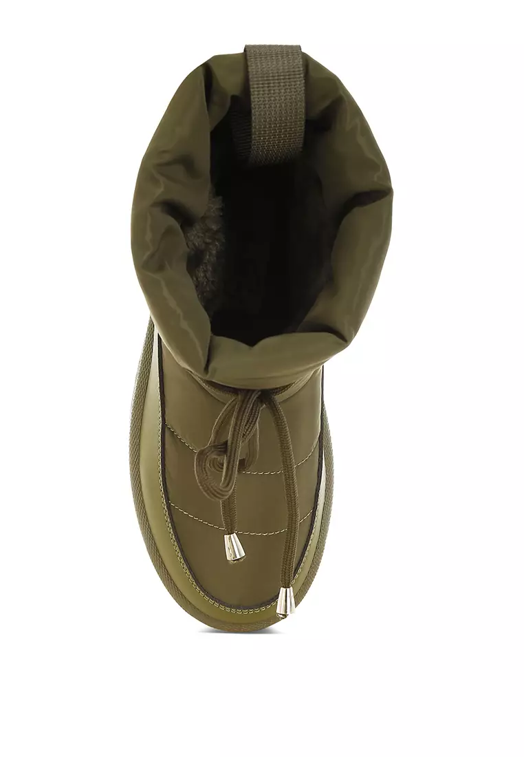 Sepatu bot salju tebal dengan pergelangan kaki tinggi berwarna hijau khaki