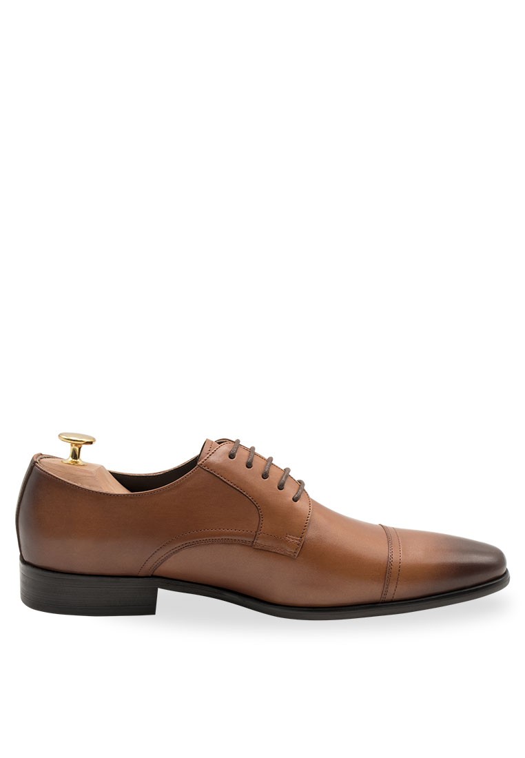 Caleta Straight Cap Chestnut Derby