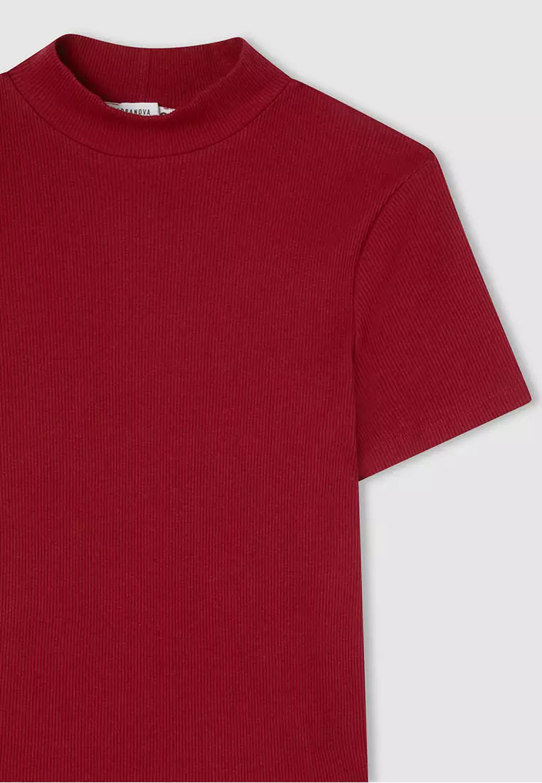 Woman Short-Sleeved T-Shirt