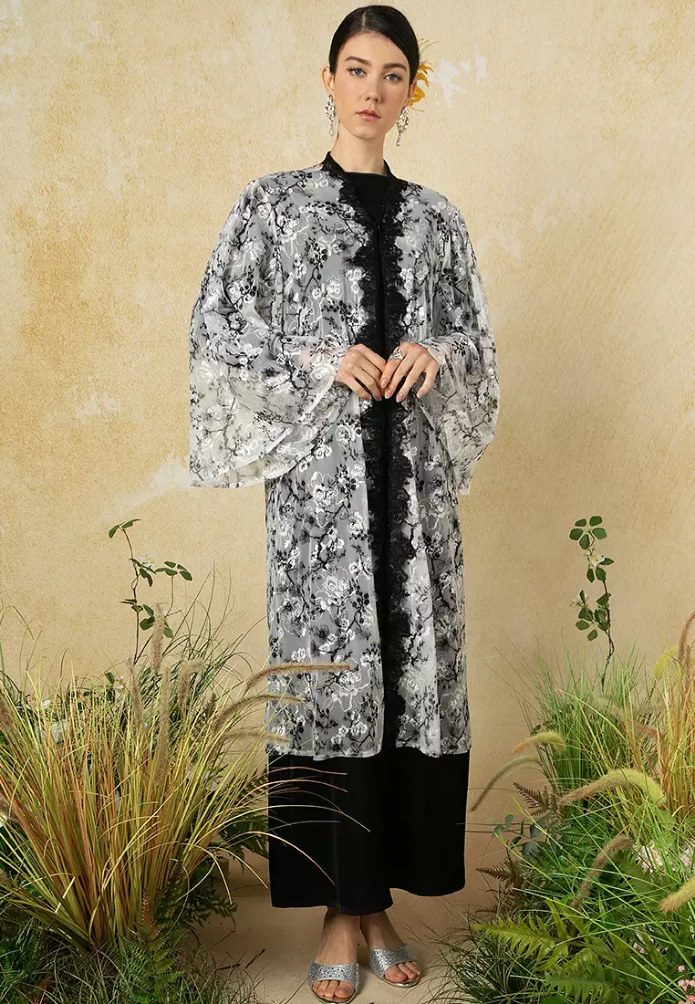 Ilayana Lace Kebaya With Inner Dress