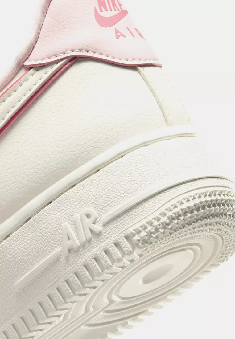 Air Force 1 '07 Essential Shoes