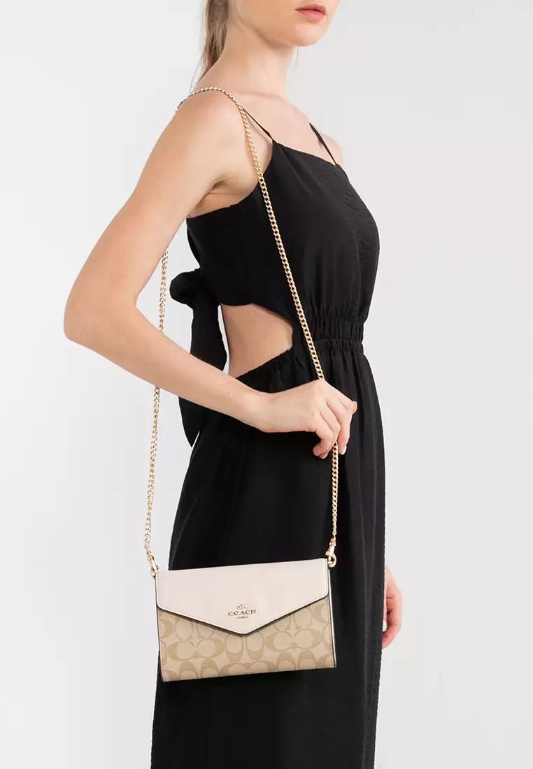 Coach envelope bag store