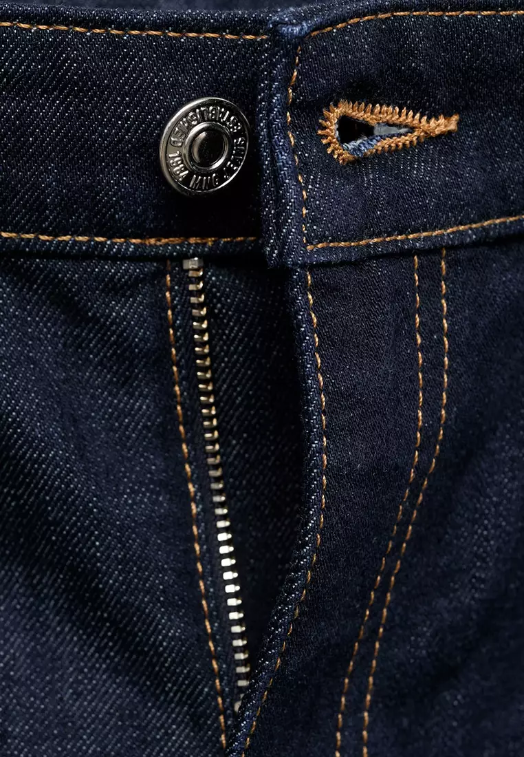 Low-Rise Wide-Leg Jeans