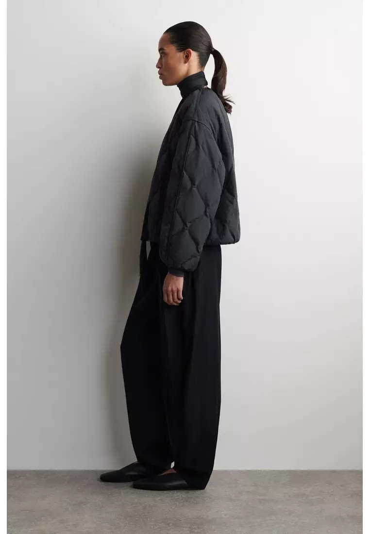 GATHERED QUILTED DOWN JACKET