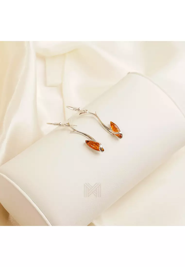 Multifaceted Baltic Amber Droplet Silver Hook Earrings with 925 Sterling Silver
