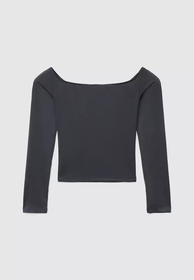 Woman Long-Sleeved T-Shirt