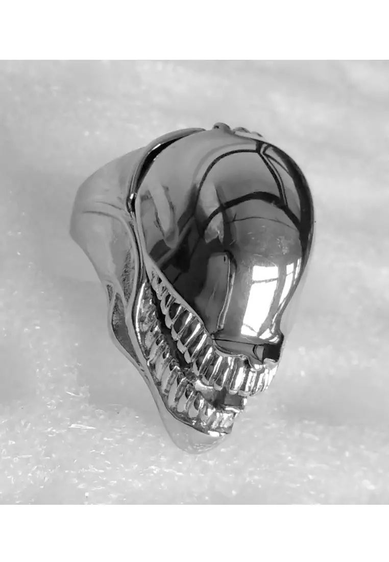 Alien discount skull ring