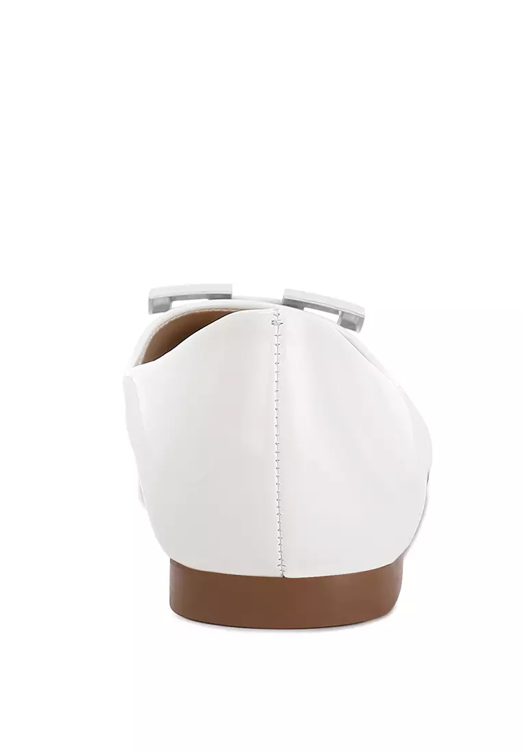 Off White Dihiasi Flat Ballerina