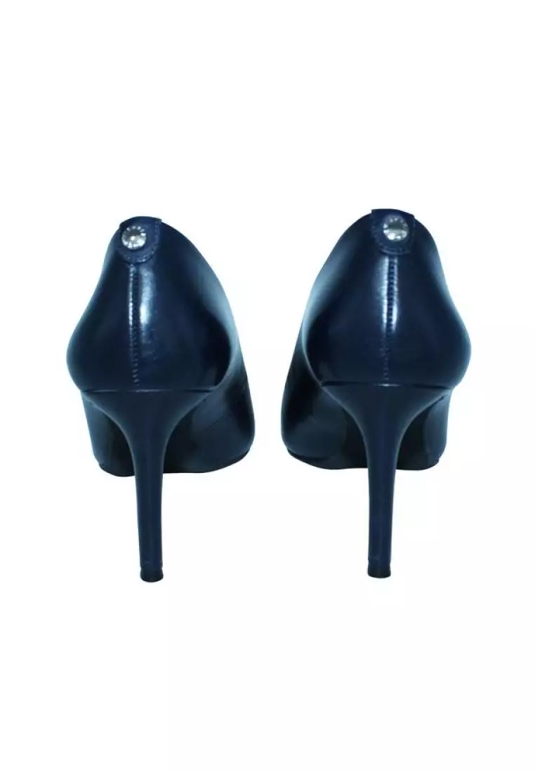 Michael kors hotsell navy pumps