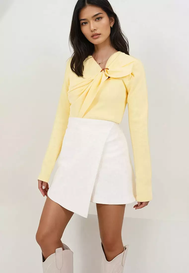 Accessory Detailed Asymmetrical Gathered Blouse