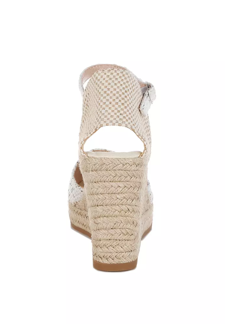 Sepatu wedges tenun ujung bulat dari bahan tweed berwarna putih