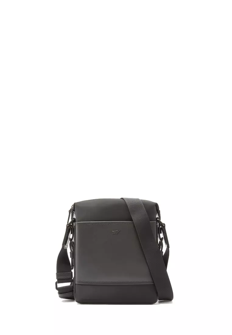 Buy Braun Buffel Braun Buffel Neil-B Medium Postman 2025