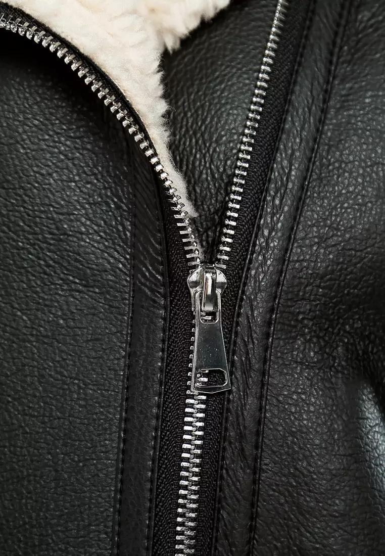 Rompi Santai Kerah Berlekuk Warna Hitam