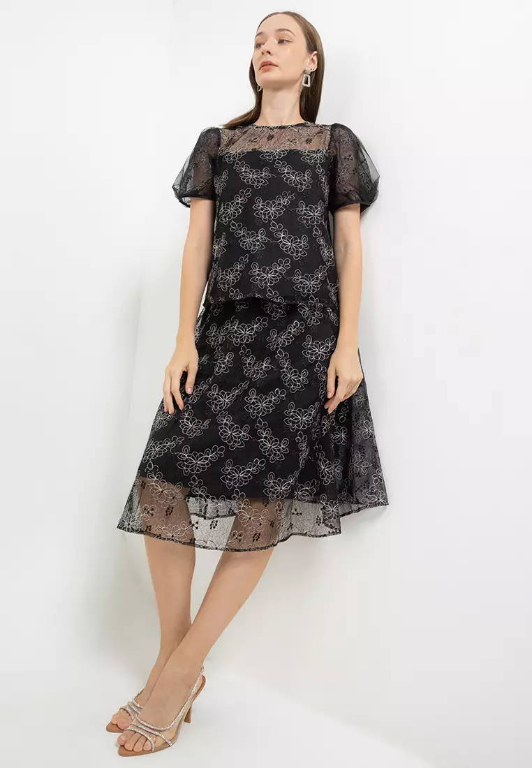 Tulle Detail Puff Sleeve Pekaboo Emb Mesh Blouse