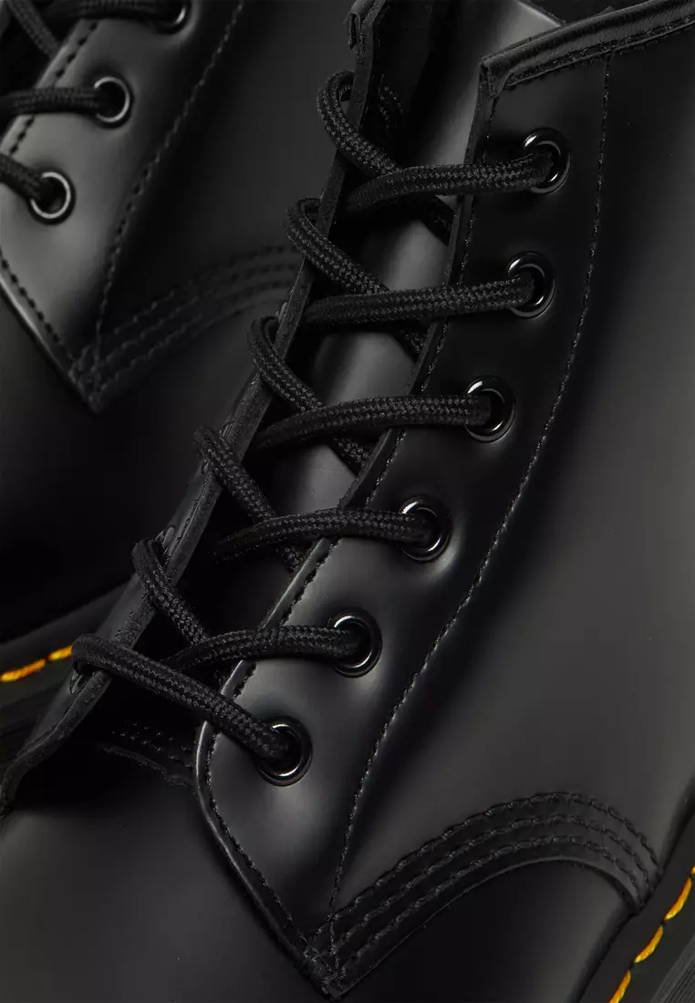 101 smooth leather ankle boots